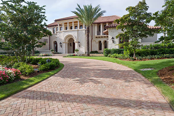 Best Residential Driveway Paver Services  in Aviston, IL